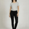 Elegante schwarze Damenhose Frau trägt zeitlos elegante schwarze Damenhose
